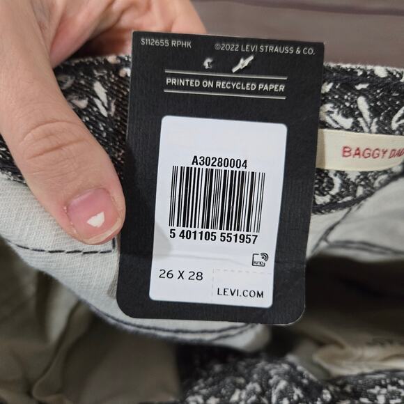 Levi's Black White Floral Baggy Dad Wellthread High Rise Straight Jeans Size 26 - Picture 15 of 16